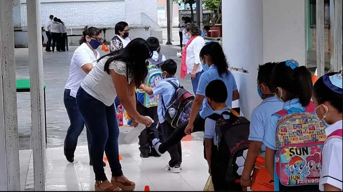 Regreso a clases, pesadilla financiera para padres de familia